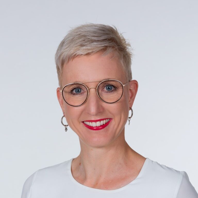 andrea mattes protut