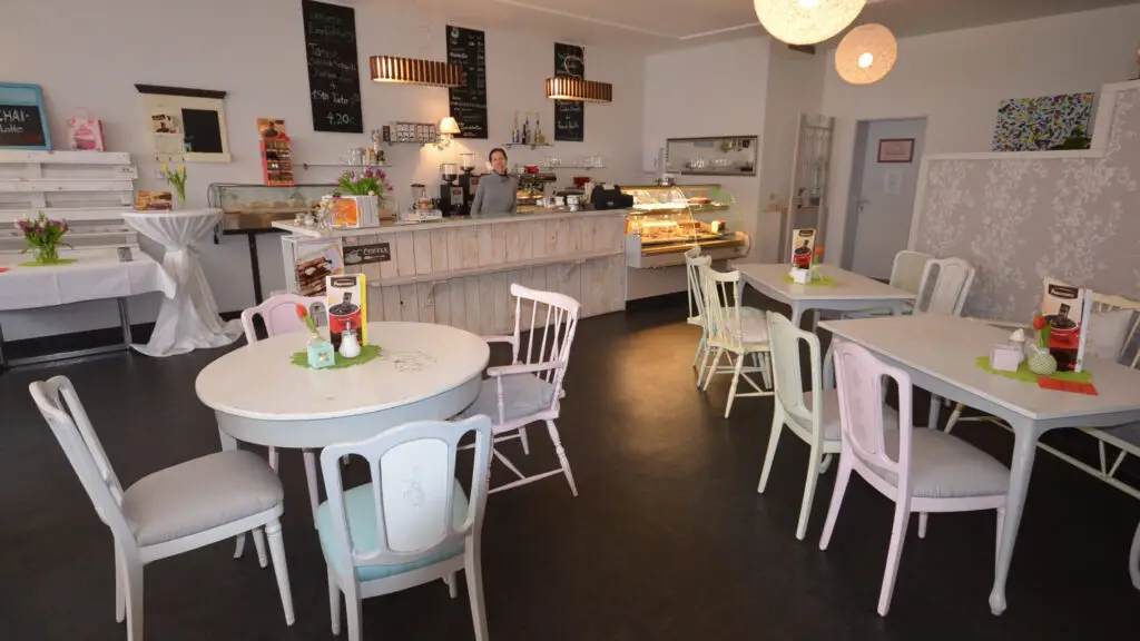 hotel cafe schlack beitragsbild protut